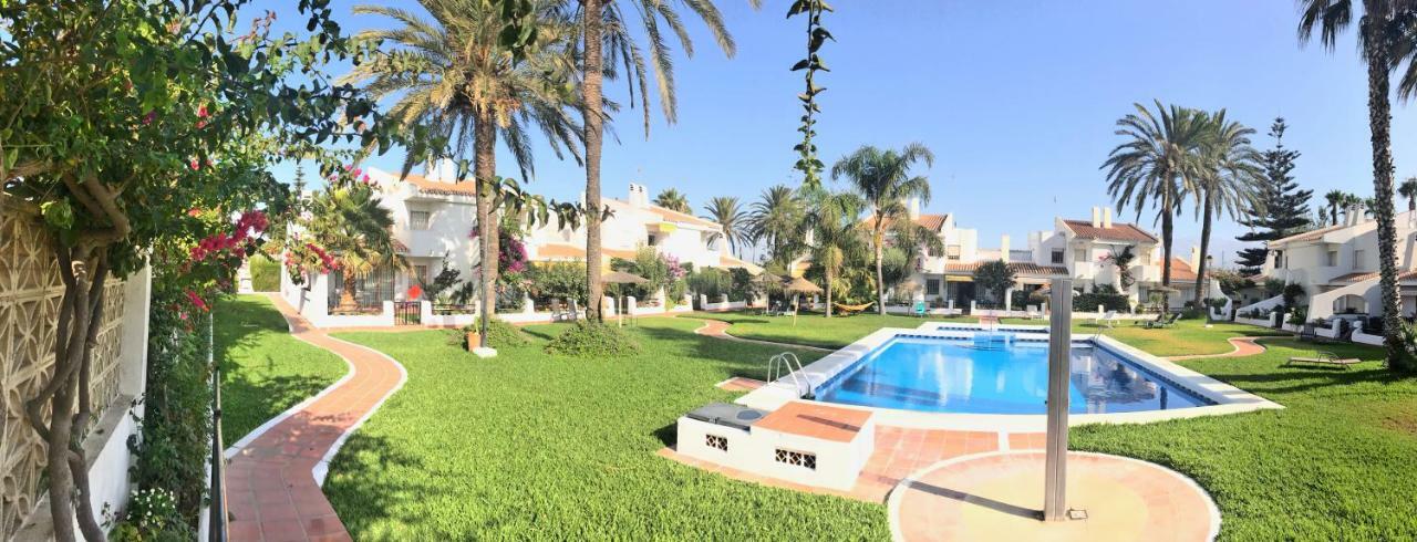 Beachfront Oasis In Costa Del Sol. Caleta De Velez Extérieur photo